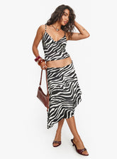 Cabernet Asymmetrical Set Zebra