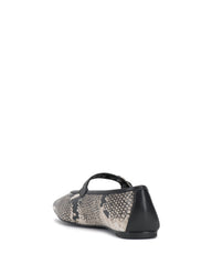 Vinica Mary Jane Flat