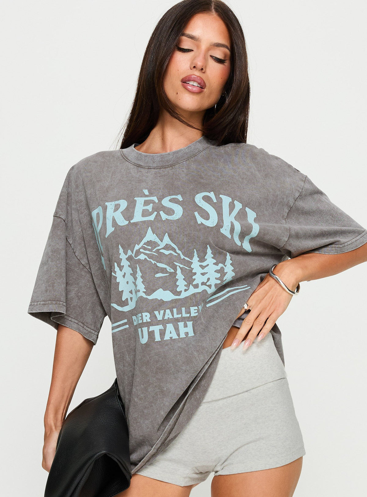 Apres Ski Valley Oversized Graphic Tee Charcoal