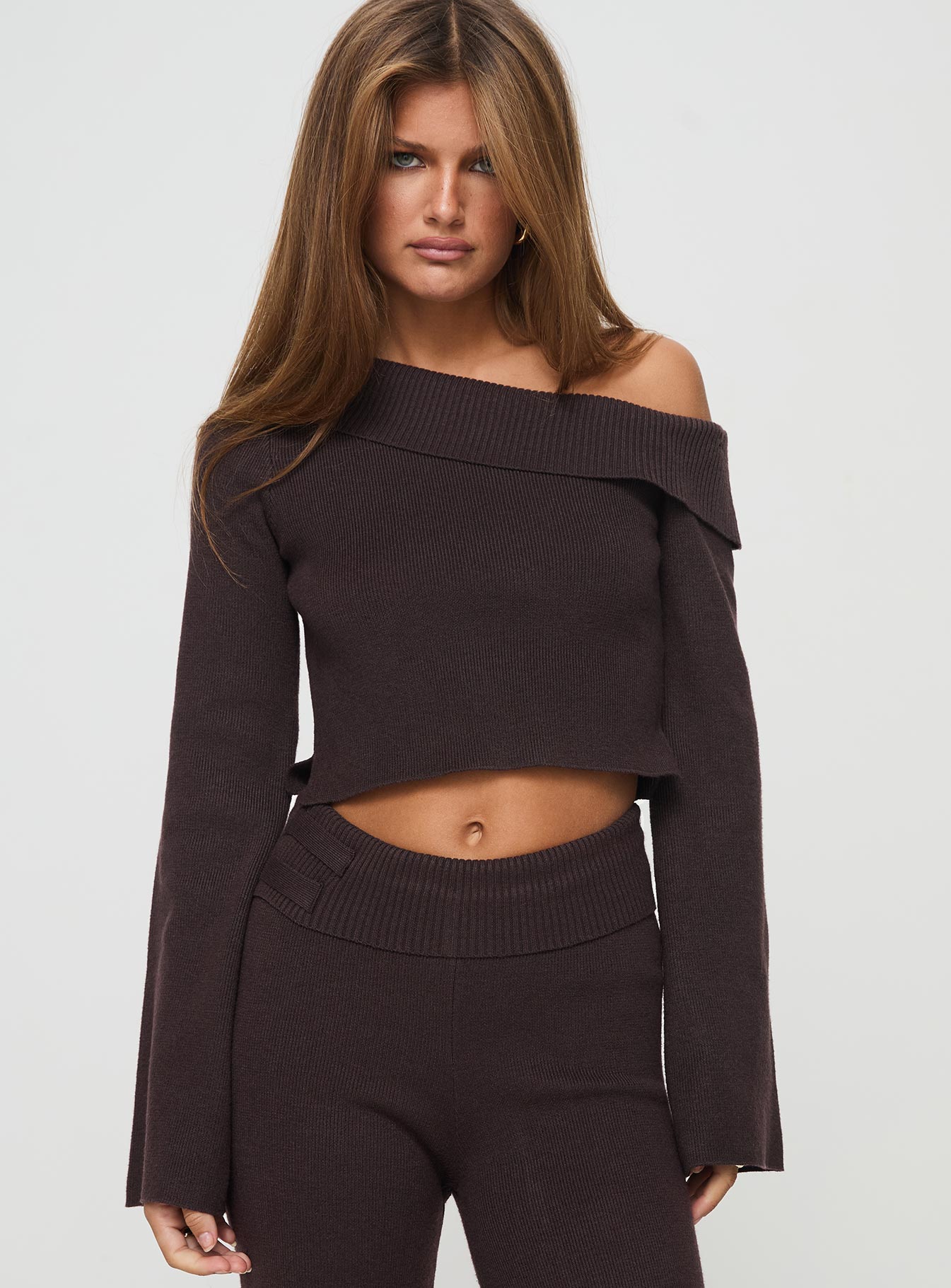 Sina Off The Shoulder Top Chocolate Tall