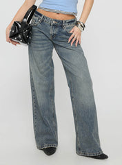Zaralyn Low Rise Wide Leg Jeans Mid Blue Wash