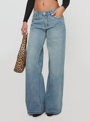 Demie Mid Rise Wide Leg Jeans Light Blue Wash