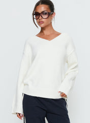 Kaileigh V Neck Knit Sweater Cream