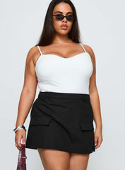 Essentially Skort Black Curve