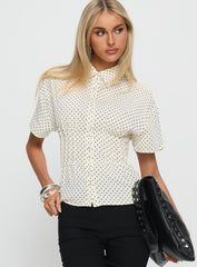 Dannica Cinched Short Sleeve Shirt Cream Polka