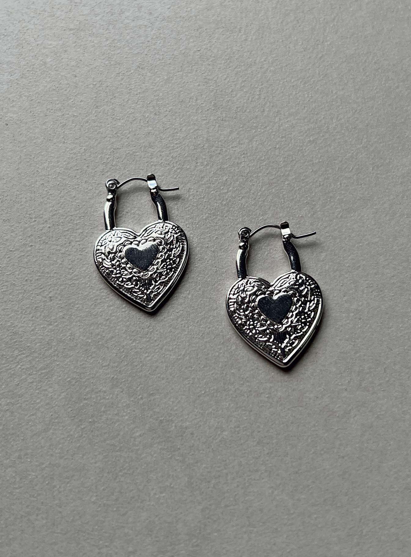 Classic Moments Earrings Silver