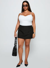 Feminique Skort Black Stripe Curve