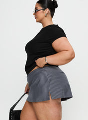 Can't Sleep Skort Charcoal Stripe Curve