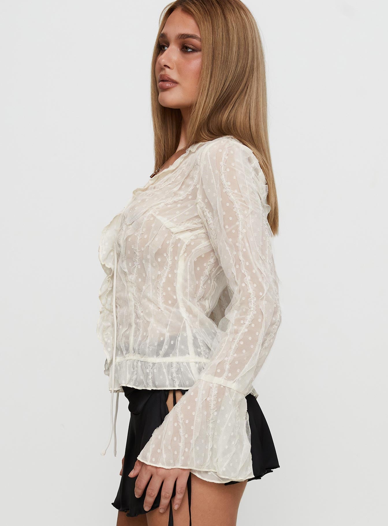 Sainz Frill Long Sleeve Top Cream