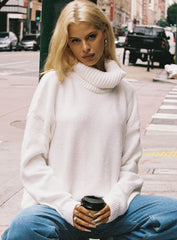 Oswin Turtleneck Sweater White
