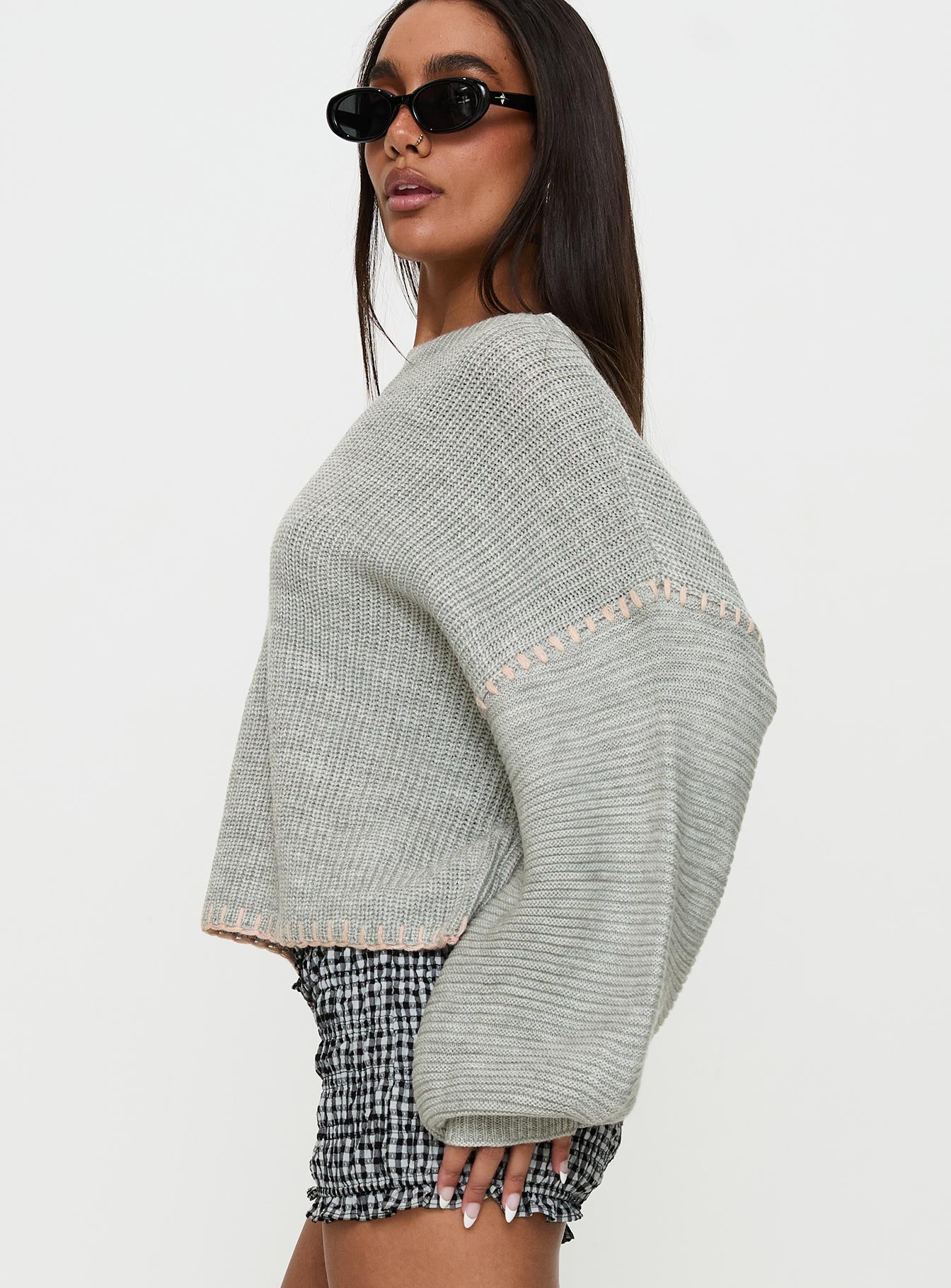 Baby I'm Back Knit Sweater Grey / Pink