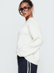 Kaileigh V Neck Knit Sweater Cream