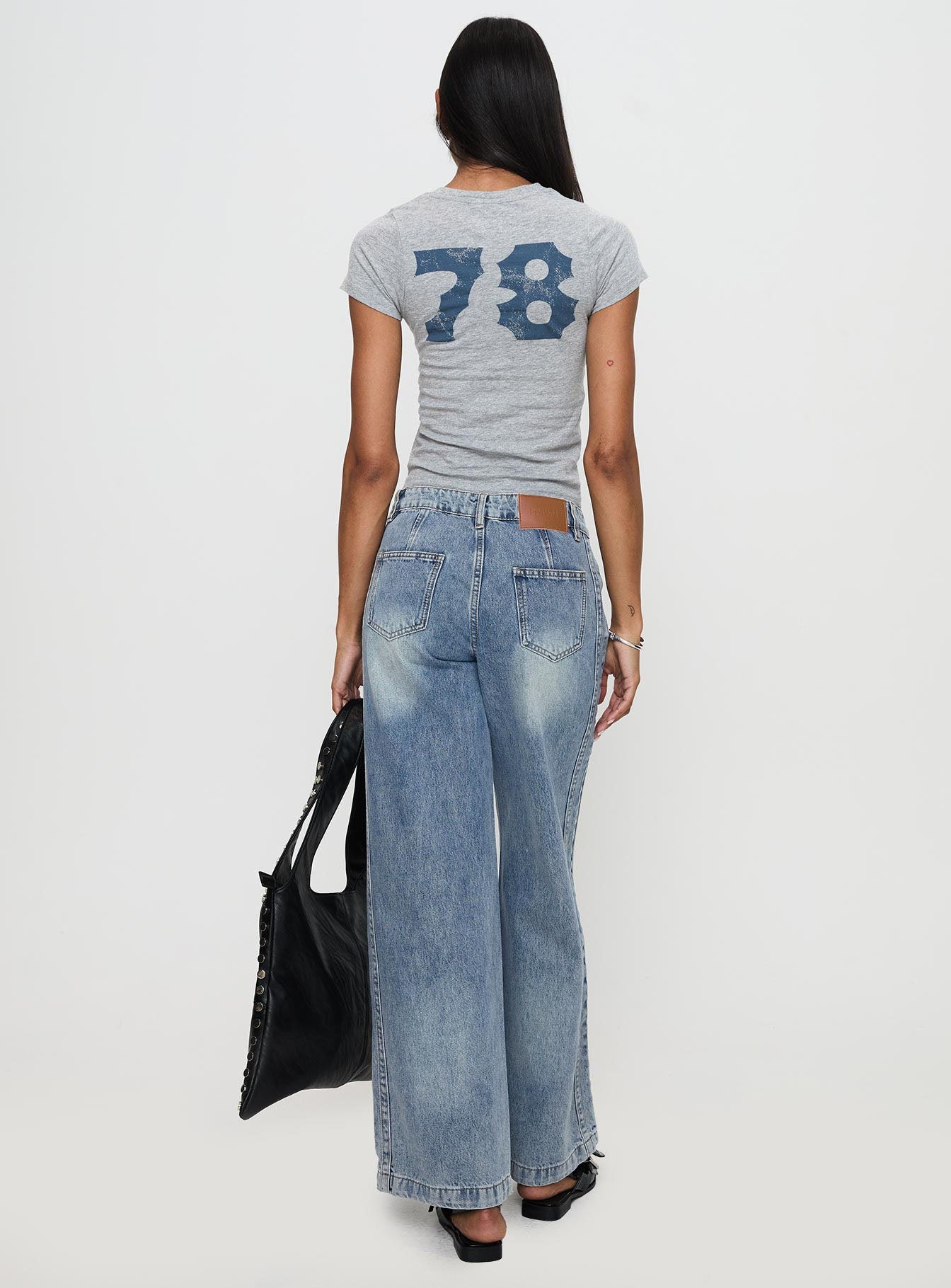 Skipper Low Rise Wide Leg Jeans Vintage Blue