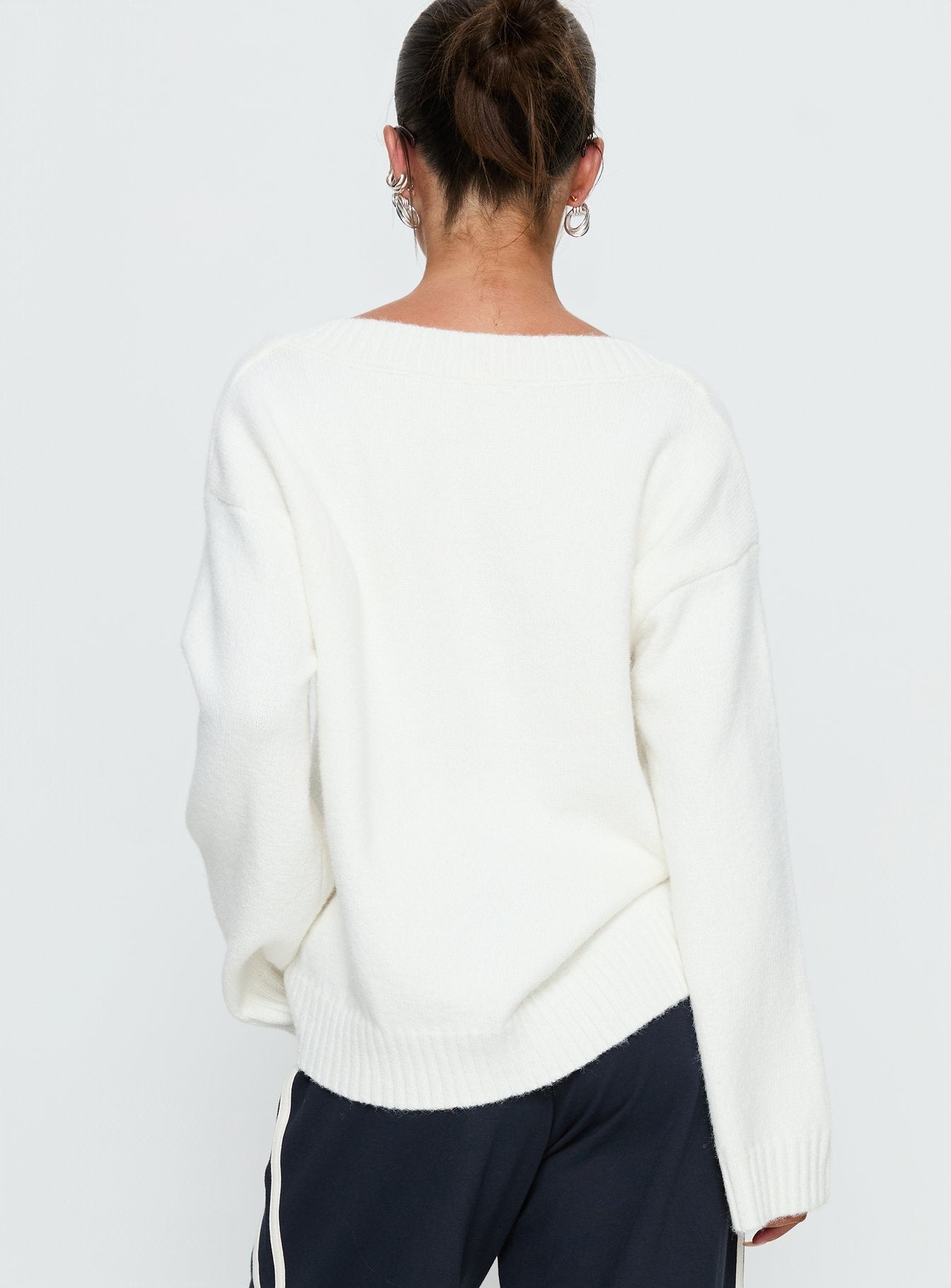 Kaileigh V Neck Knit Sweater Cream