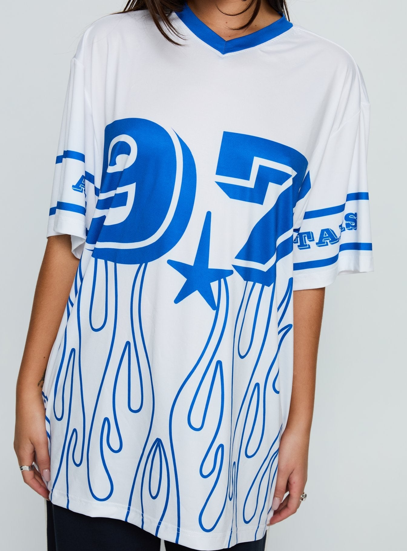 97 Sportstar Oversized Jersey Graphic Top White / Blue