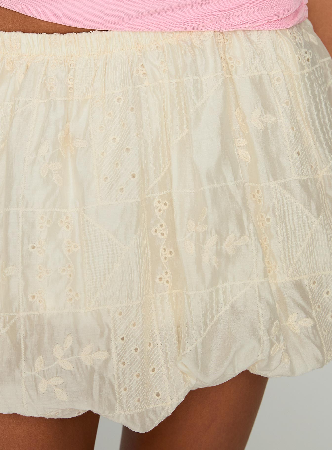 Cloudia Bubble Hem Mini Skirt Cream