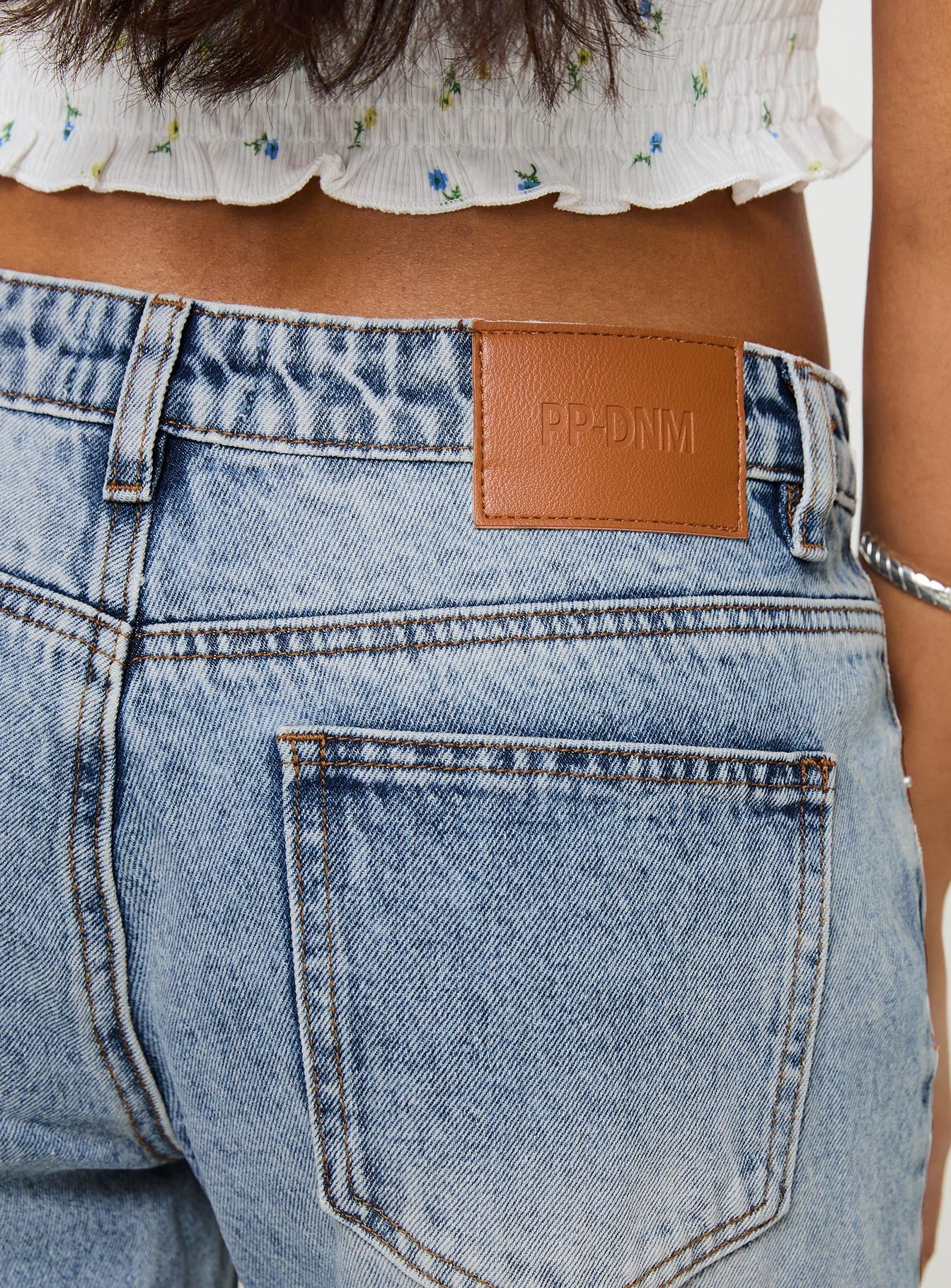 Ronine Low Rise Wide Leg Jeans Light Wash