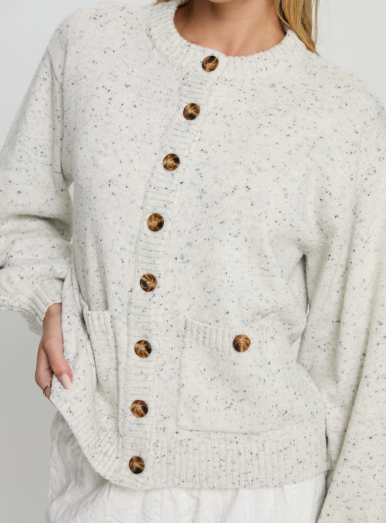 Dorah Boxy Cardigan Grey