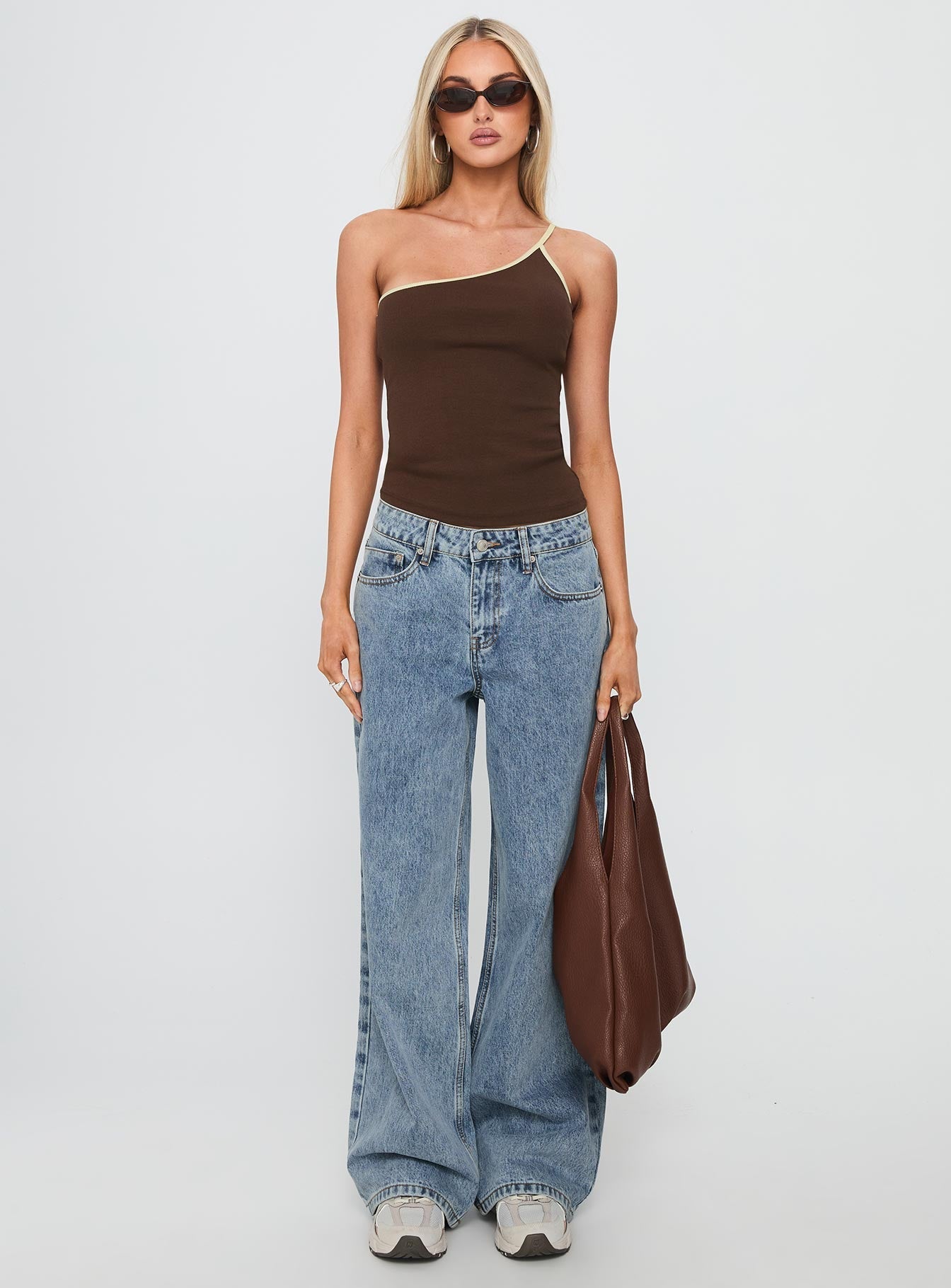 Shima Low Rise Straight Leg Jeans Light Wash